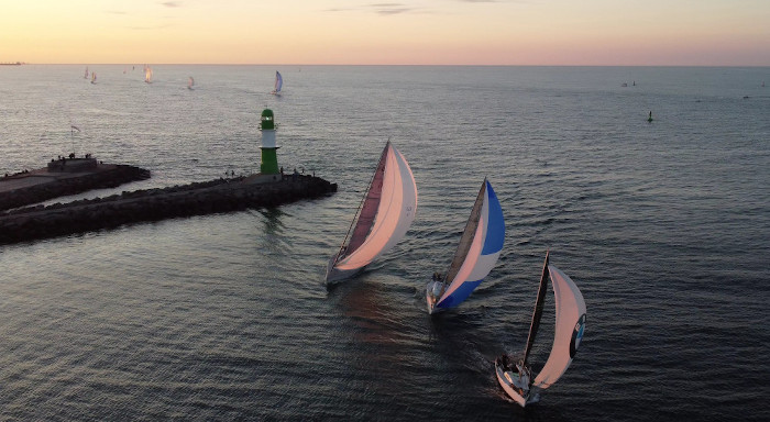 Knappes Finish am Warnemuender Leuchtturm