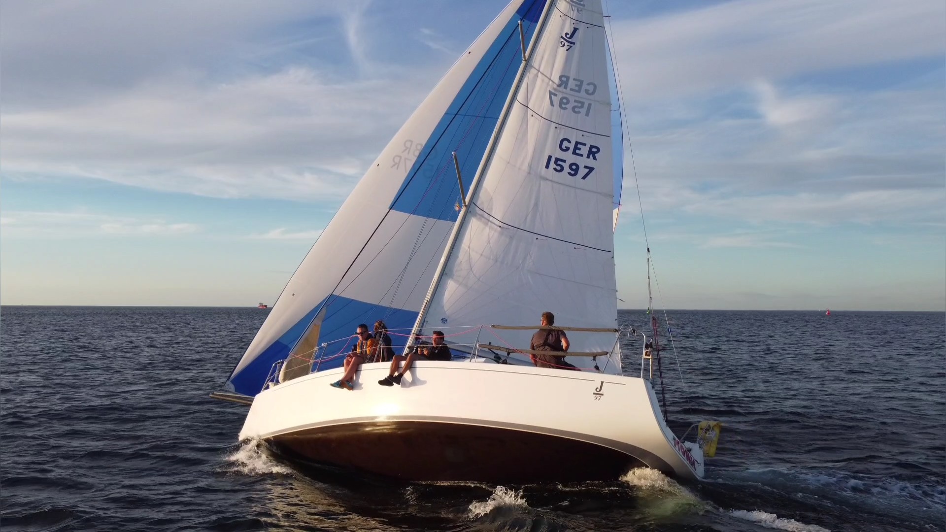 Segeln bei der warnemünder Mittwochsregatta